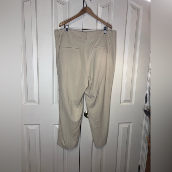 H&M Women’s Slacks - Picture 3 of 3